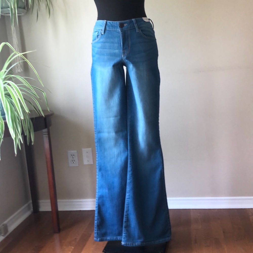 NWT Mia & Miss Holly Fit & Flare Jeans 27